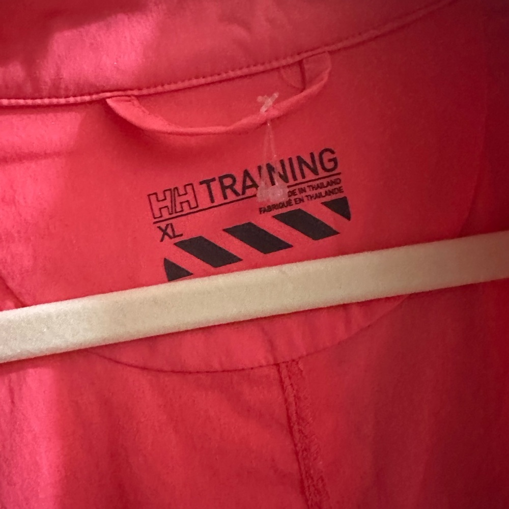 NWOT Helly Hansen size XL- pink button down hiking shirt - Picture 2 of 6